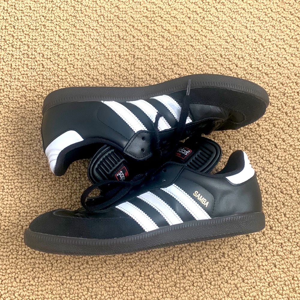 Adidas Sambas regular black sneakers.